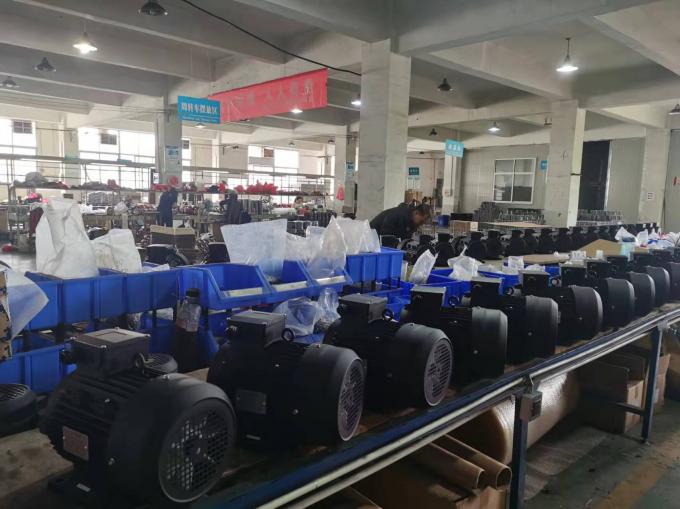 Motor AC Listrik 2,2 KW 3HP Fase Tunggal 380V 50HZ 2300 RPM Perumahan Aluminium Tertutup Tahan Ledakan 110V Motor Pompa 5KW 17