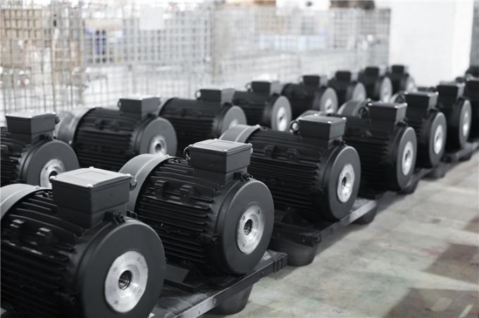 50Hz 60Hz Waterproof 0.09kw 0.12Hp Empat kutub Asynchronous Electric Motor 380V 1500RPM Tiga fase tertutup 220V AC Tegangan 7