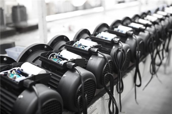 50Hz 60Hz Waterproof 0.09kw 0.12Hp Empat kutub Asynchronous Electric Motor 380V 1500RPM Tiga fase tertutup 220V AC Tegangan 8